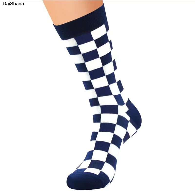 Harajuku Street Fashion Trendly Women Socks Black and White Squares Pattern Socks Men Novelty Skateboard Funny Cotton Socks
