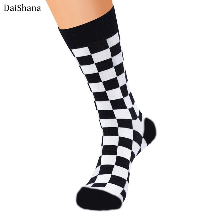 Harajuku Street Fashion Trendly Women Socks Black and White Squares Pattern Socks Men Novelty Skateboard Funny Cotton Socks